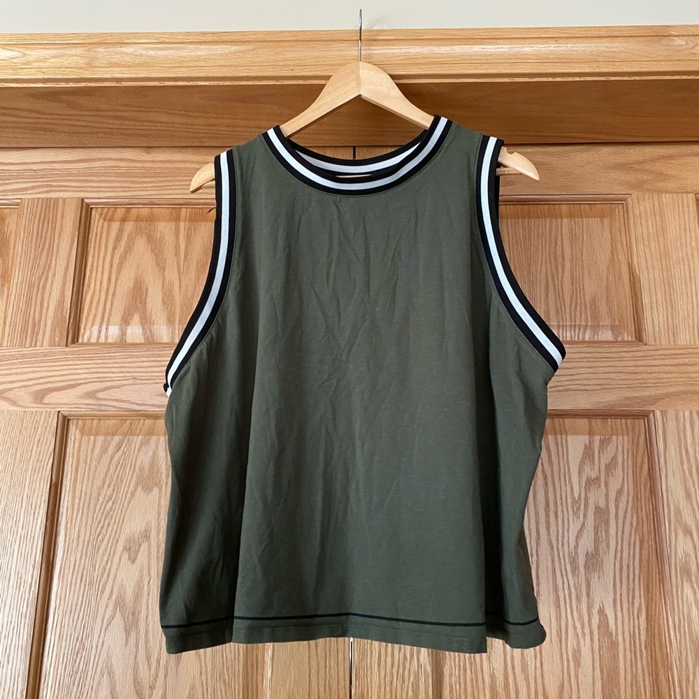 Hunter target tank top